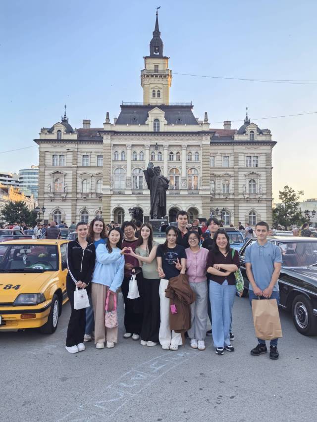 f0bd5856-5a66-4c4b-b48f-d7c3b05cc539_original